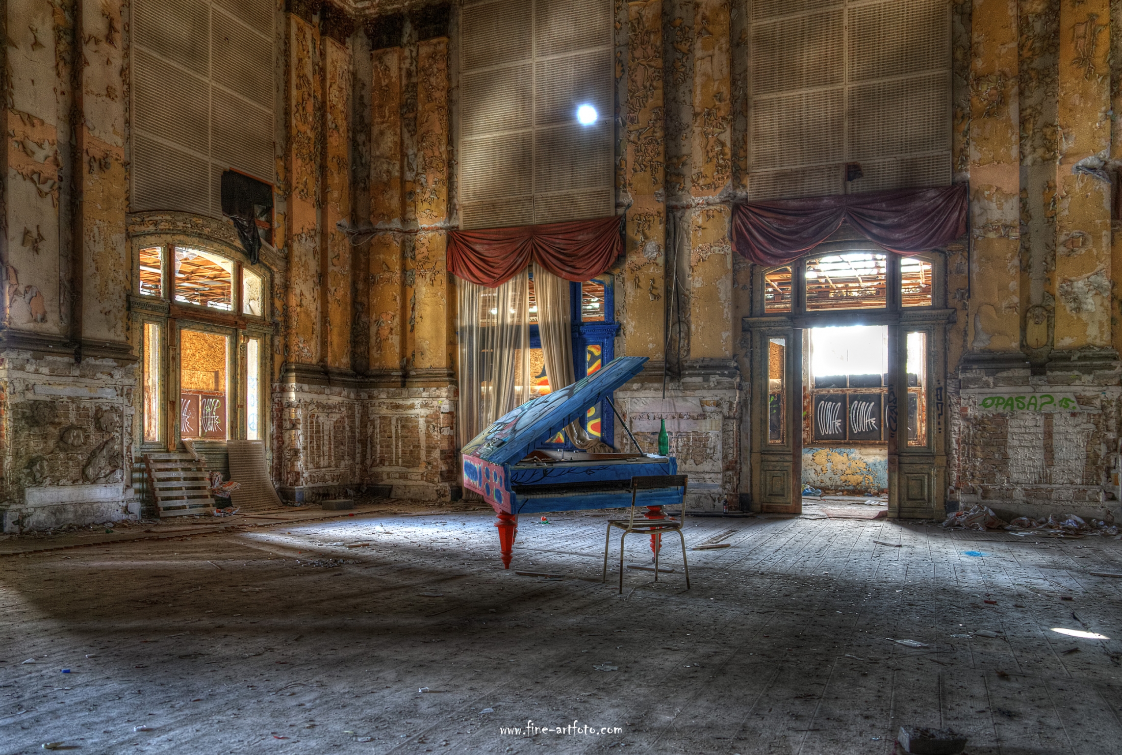 Grand Piano